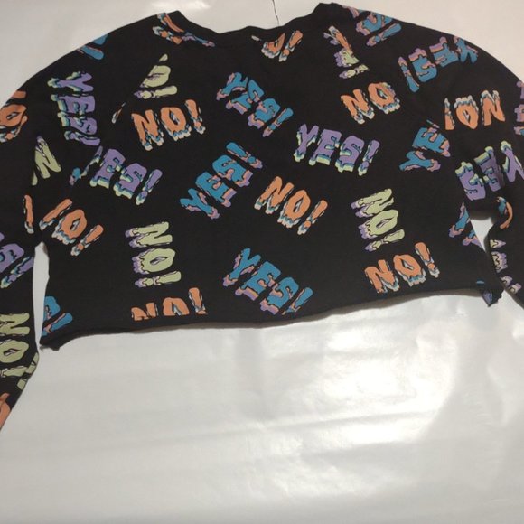 Forever 21 Tops - Crop top long sleeve Yes! No! Forever 21 top